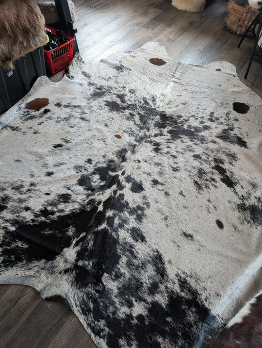 Salty#9❤️ 100" x 90" Extra Large Cowhide Rug