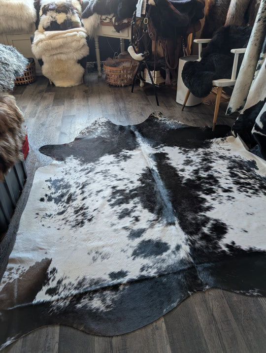 Salty#5❤️ 91" x 80" Extra Large Cowhide Rug