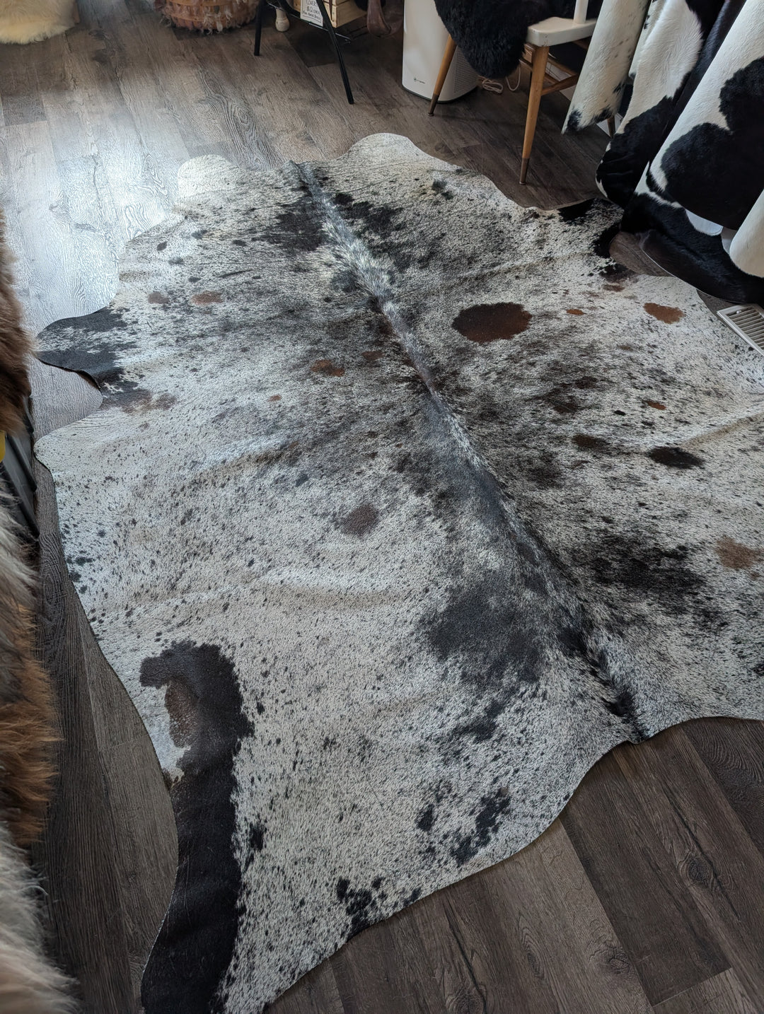 Salty#6❤️ 98" x 80" Extra Large Cowhide Rug
