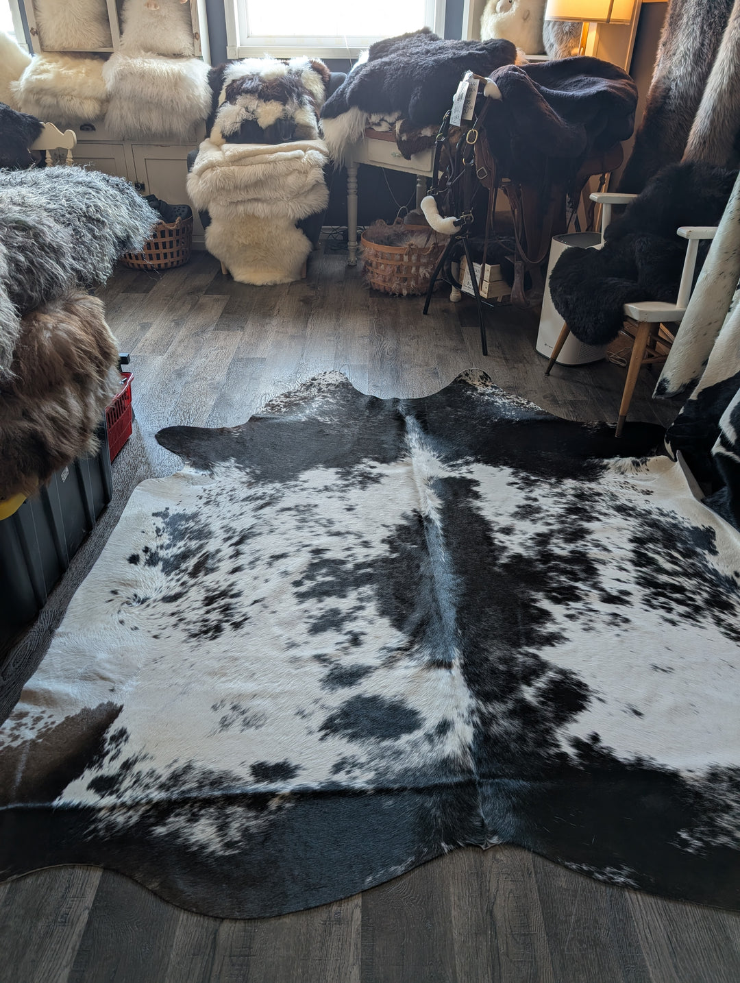 Salty#5❤️ 91" x 80" Extra Large Cowhide Rug