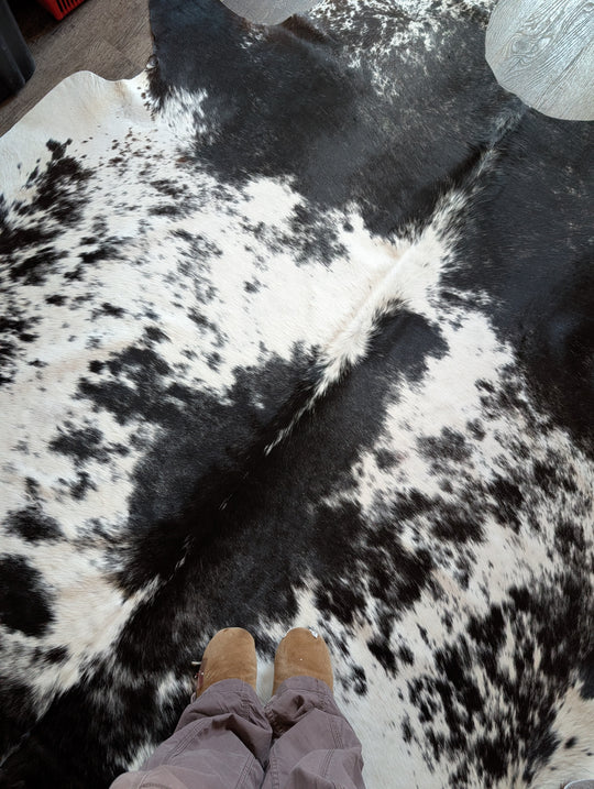 Salty#5❤️ 91" x 80" Extra Large Cowhide Rug