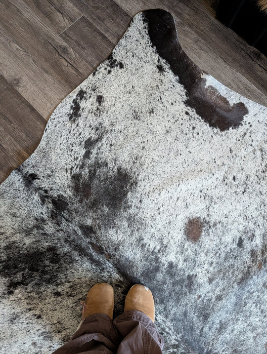 Salty#6❤️ 98" x 80" Extra Large Cowhide Rug