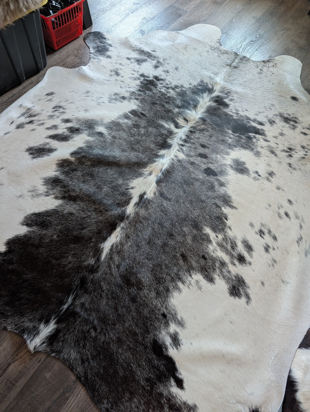 Salty#4❤️ 90" x 79" Extra Large Cowhide Rug