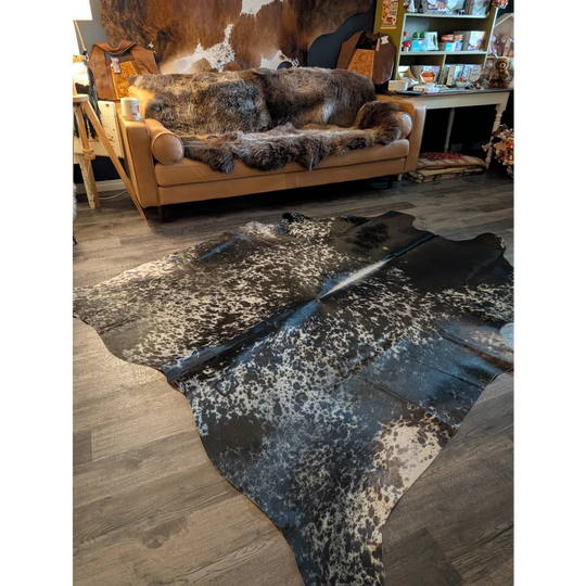 Extra large salt and pepper tricolour black and white speckled cowhide rug with natural irregular edge for beautiful rugs