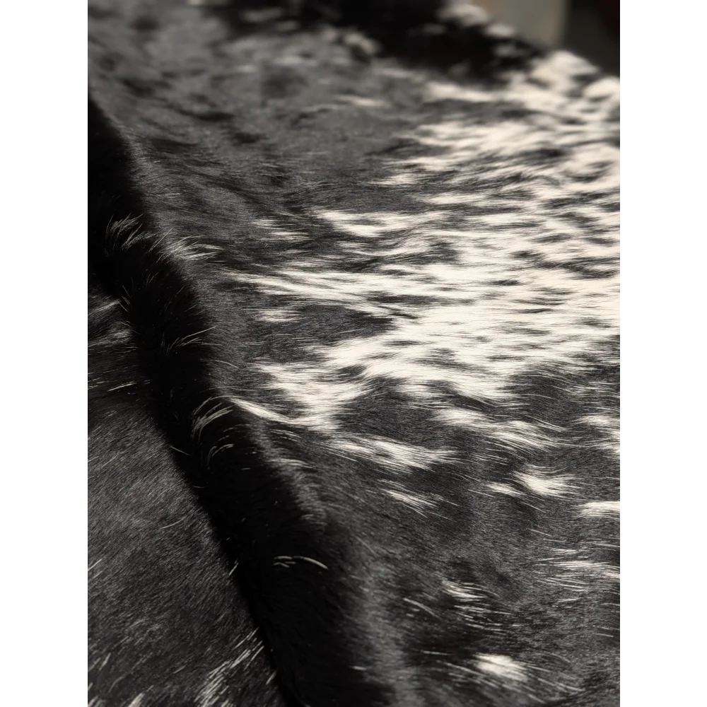 Extra large cowhide blanket in black and white speckled fur, 94x88 inches