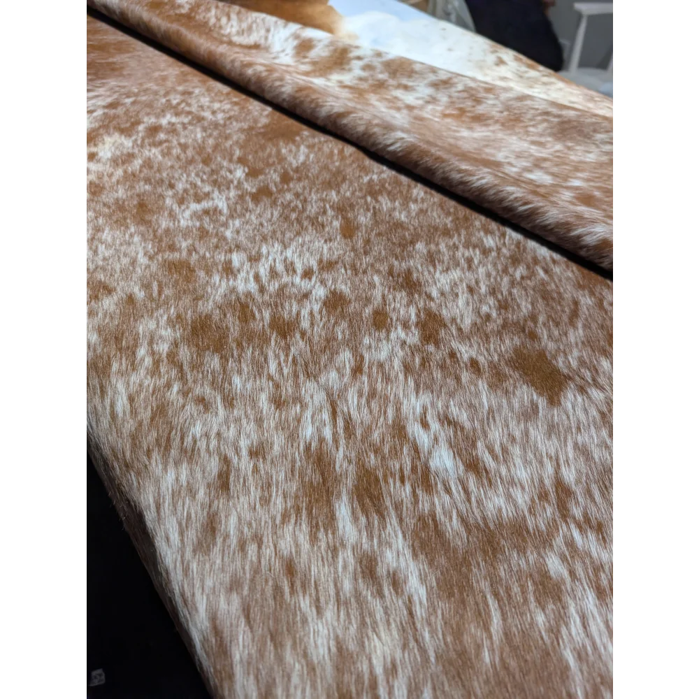 Extra large cowhide rug with brown and white spots, unmistakable aura