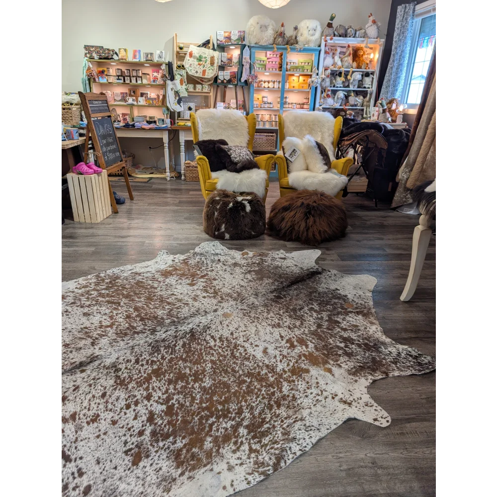 Extra large brown and white speckled cowhide rug saltpepbrn31 perfect large cowhide for living spaces