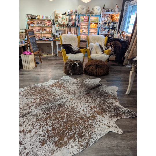 Extra large brown and white speckled cowhide rug saltpepbrn31 perfect large cowhide for living spaces