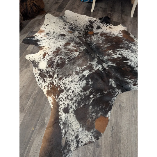 Extra large cowhide rug saltpepbrn38 with white black and brown patches natural irregular shape large cowhide