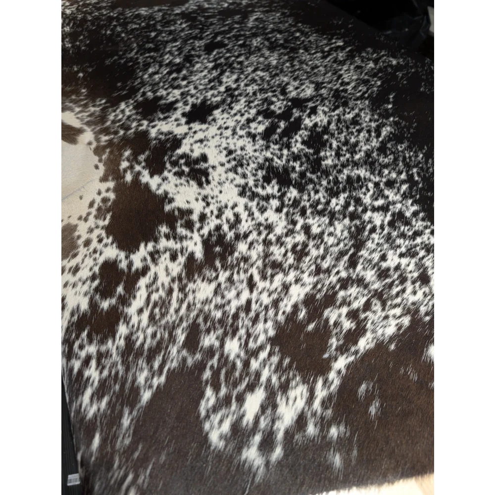 Extra large cowhide rug with black and white spots, soft underfoot