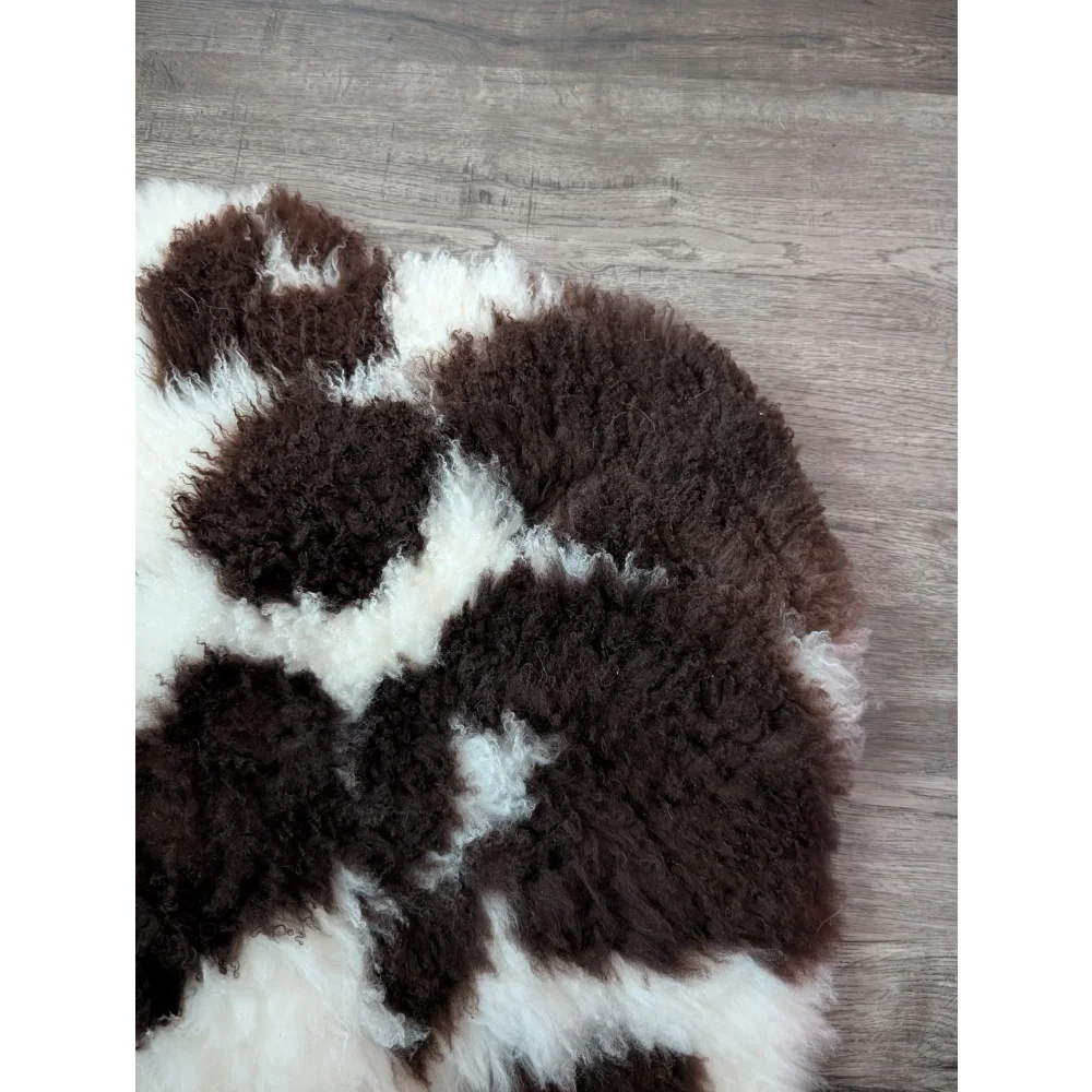 Brown and white curly tibet highland spotted sheepskin rug 39 by 25 inches grade a quality for cozy decor