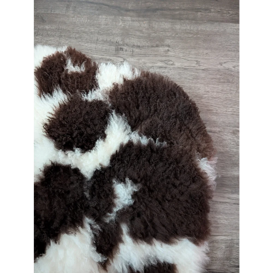 Brown and white curly tibet highland spotted sheepskin rug 39 by 25 inches grade a quality for cozy decor