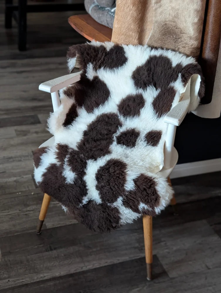 Brown and white cow print tibet highland spotted sheepskin chair cover 39 by 25 inches grade a quality