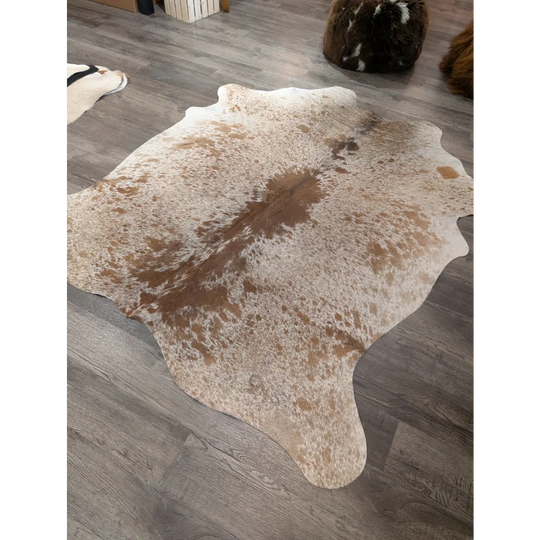 T21 72 x 62 large cowhide rug by Angus Oliver with natural white beige and brown mottled pattern