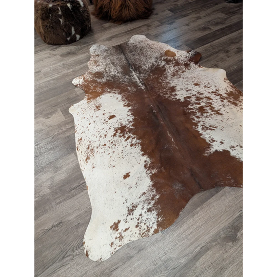 Brown and white spotted large cowhide rug angus oliver t24 77 x 61 gorgeous cowhide for cozy decor