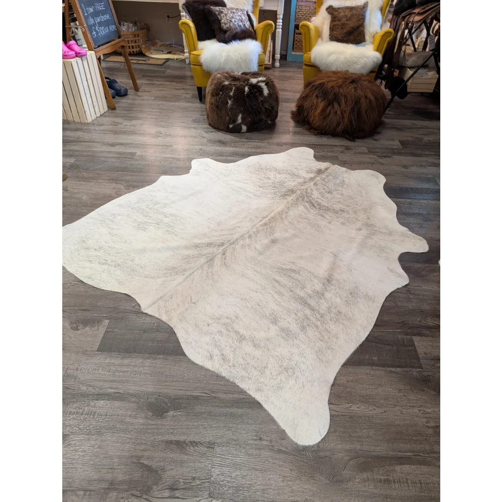 Large white and gray angus oliver cowhide rug t44 with soft textured surface perfect for cozy spaces
