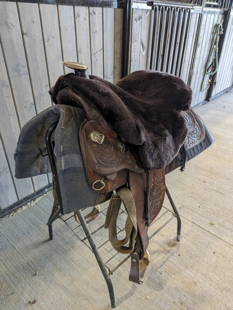 Brown merino sheepskin western saddle cover with fur lining