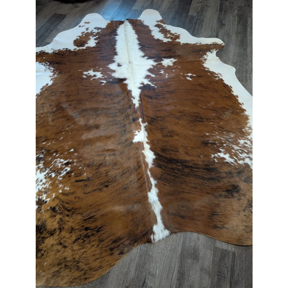 Extra large brown and white natural edge cowhide rug tri600 beautiful large cowhide for stylish home decor