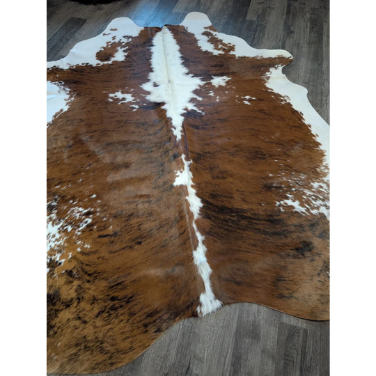 Extra large brown and white natural edge cowhide rug tri600 beautiful large cowhide for stylish home decor