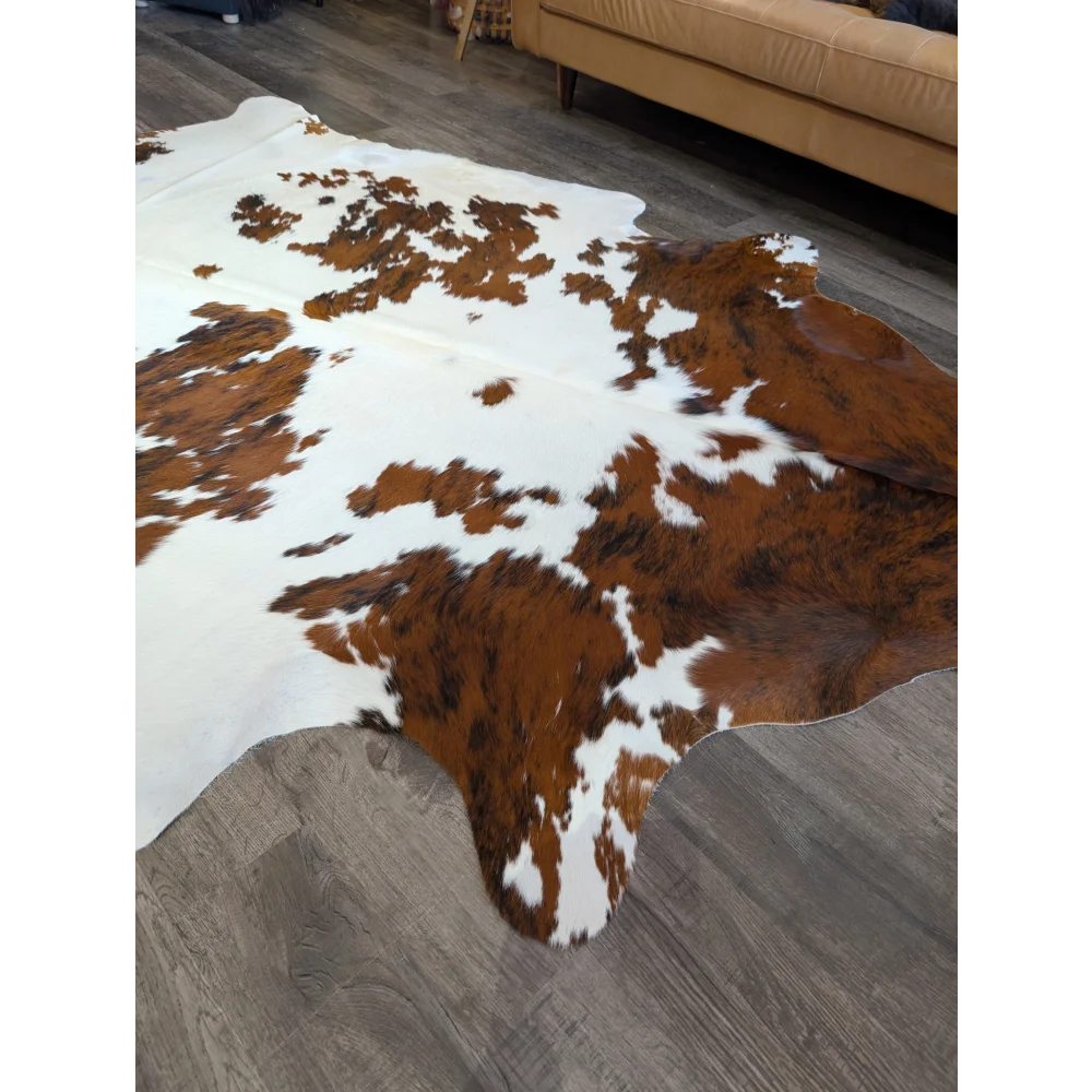 Tri604 brown and white extra large cowhide rug with natural irregular patches perfect for beautiful rugs collection