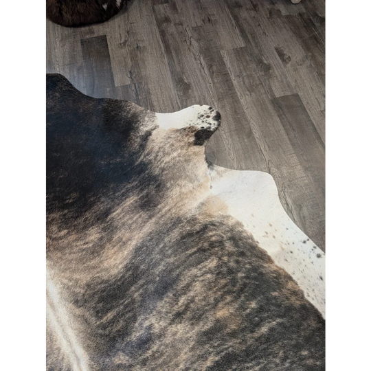 Tri605❤️99 x 84 beautiful extra large cowhide rug with black and white spots and natural textured surface