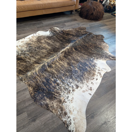 Extra large cowhide rug tri607 in brown and white with natural irregular patterns perfect for beautiful rugs lovers