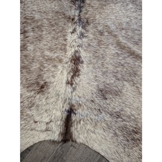 Extra large beautiful rugs featuring a textured natural-toned large cowhide in gray and brown fur tri611 heart 87 x 79