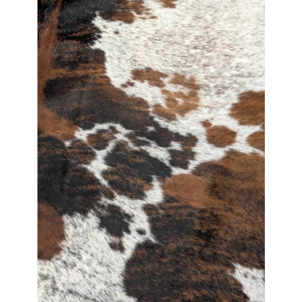 Brown black and white tricolour