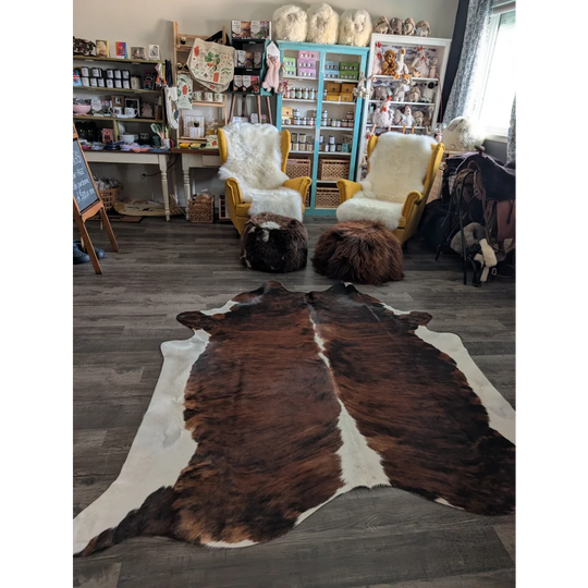 Brown and white tricolour16 extra large cowhide rug with natural fur texture 86x82 inches large cowhide