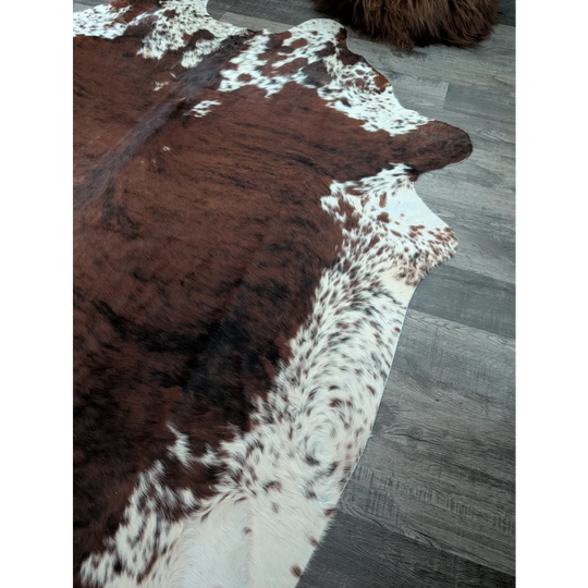 Brown and white spotted extra large cowhide rug tricolour6 with natural fur texture perfect for beautiful rugs
