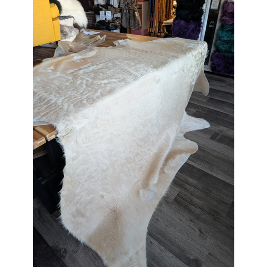 Very special White Ivory Cowhide #86 rug, soft underfoot cowhide with unmistakable aura