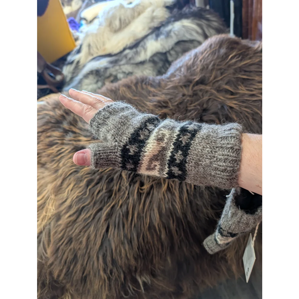 Colorful Wave Hand Warmers fingerless gloves with wool knitted exterior