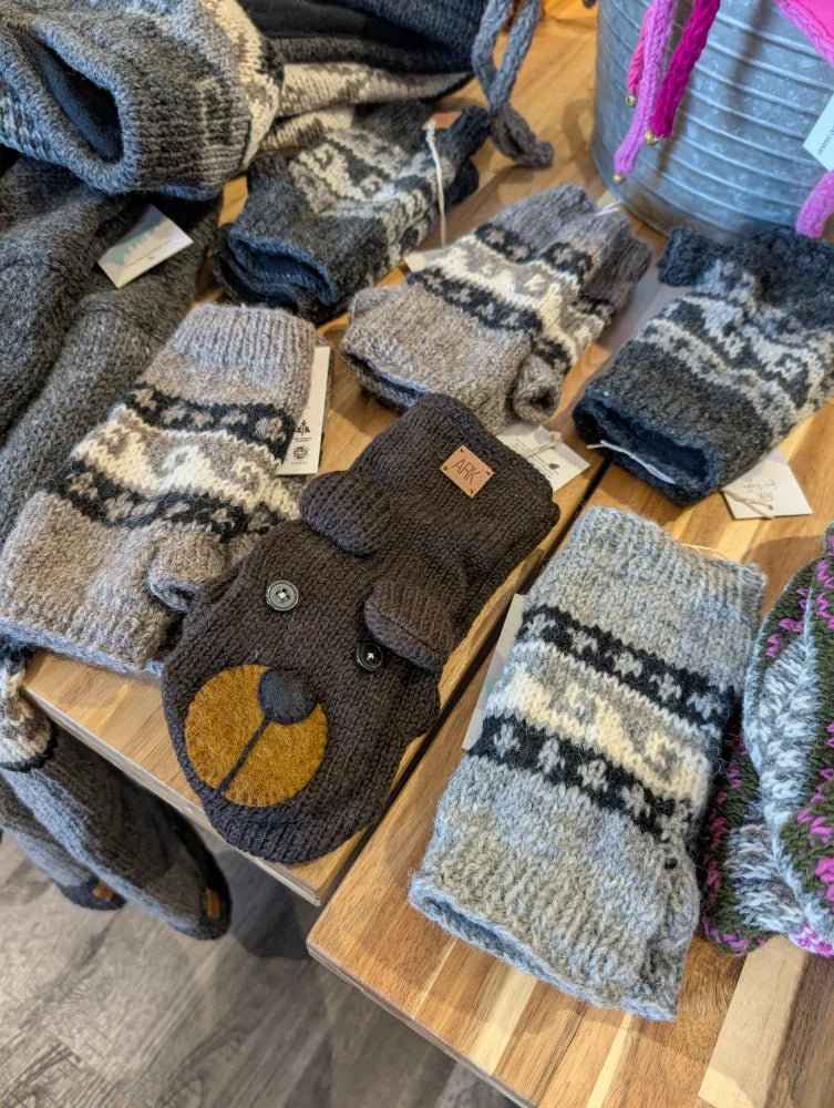 Cozy unisex brown bear wool mittens with black eyes and brown nose