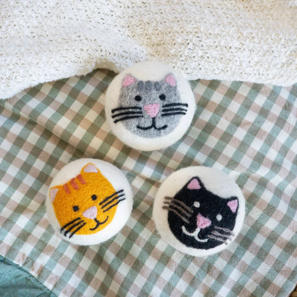 House cats trio eco dryer balls in orange, grey, black felt